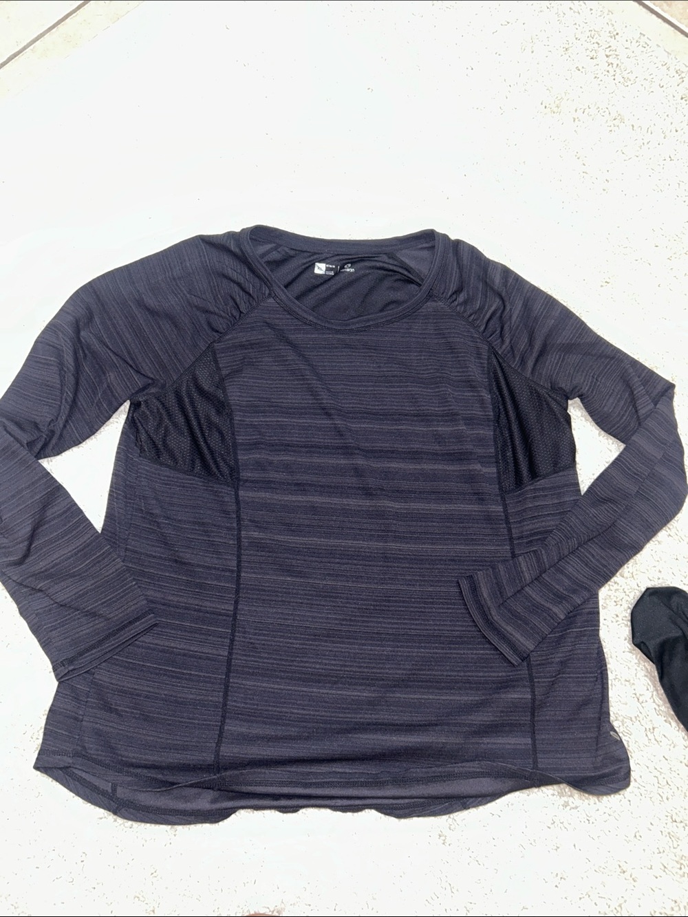 Crossposted  Long-Sleeve slim fit Performance Shirt - Dark Charcoal